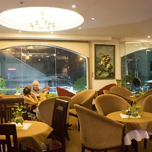 Hoa Phat & Aparthotel Ho Chi Minh City